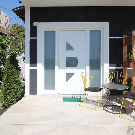 Alis Apartments Sarandë Exterior foto