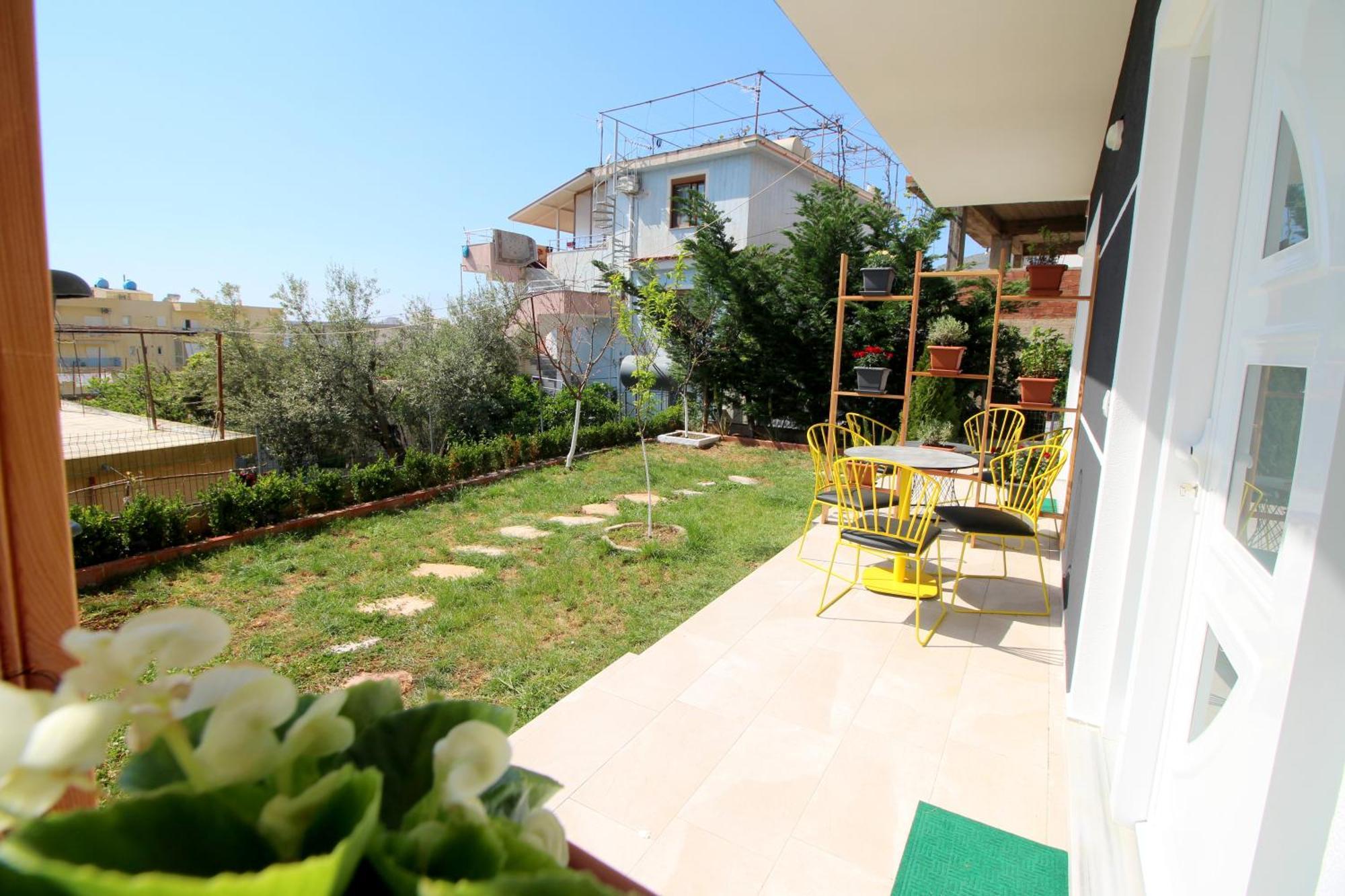 Alis Apartments Sarandë Exterior foto